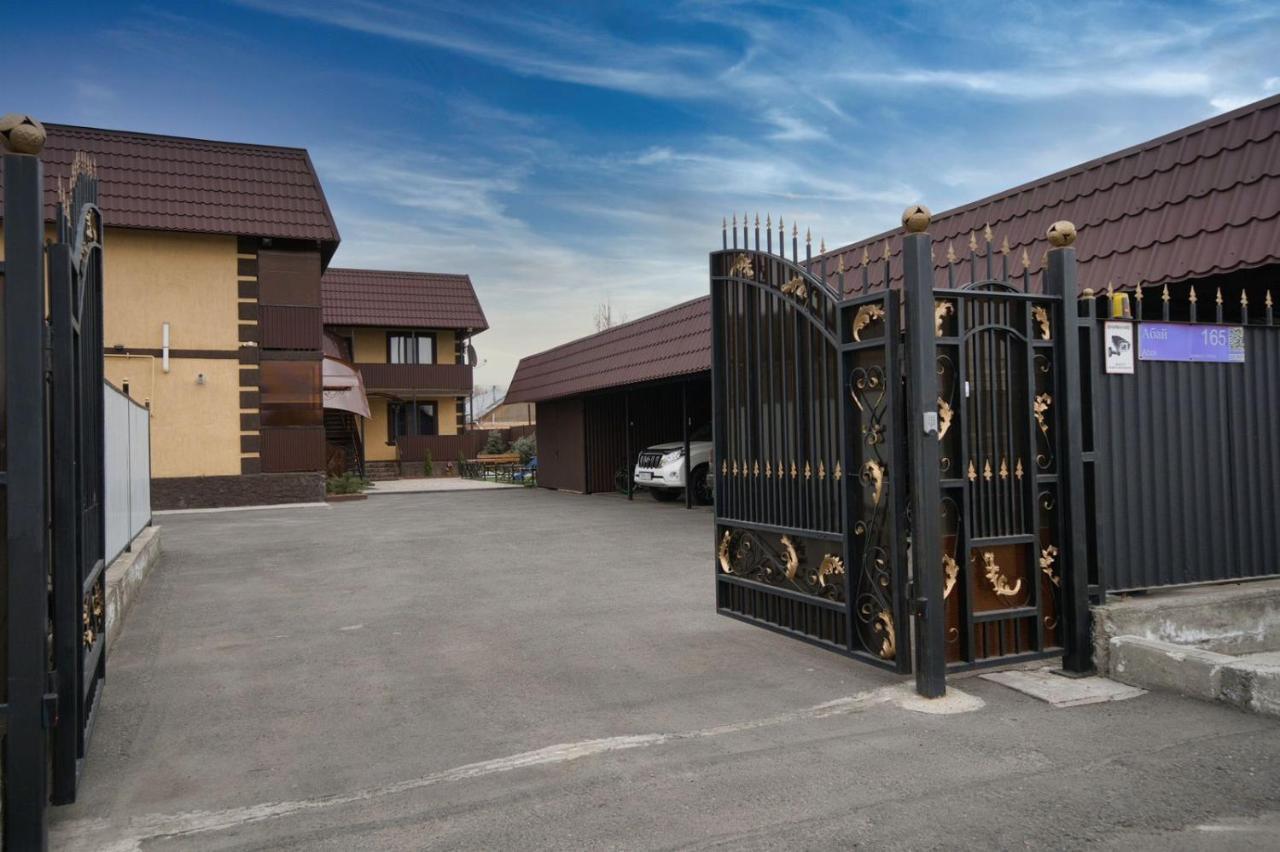 Гостевой дом Анны по улице Абая, 165 Талдыкорган Экстерьер фото